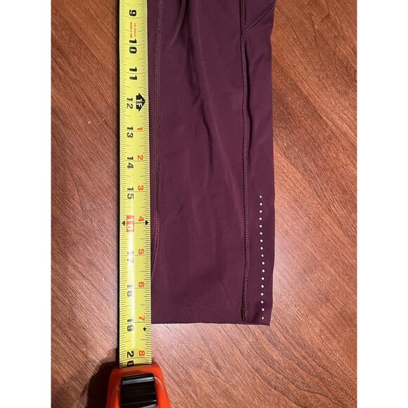 Lululemon Leggings Size 4 Burgundy Cropped Yoga Workout Running - Picture 6 of 7